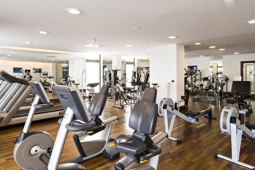 Hotel Kempinski Residences 5*