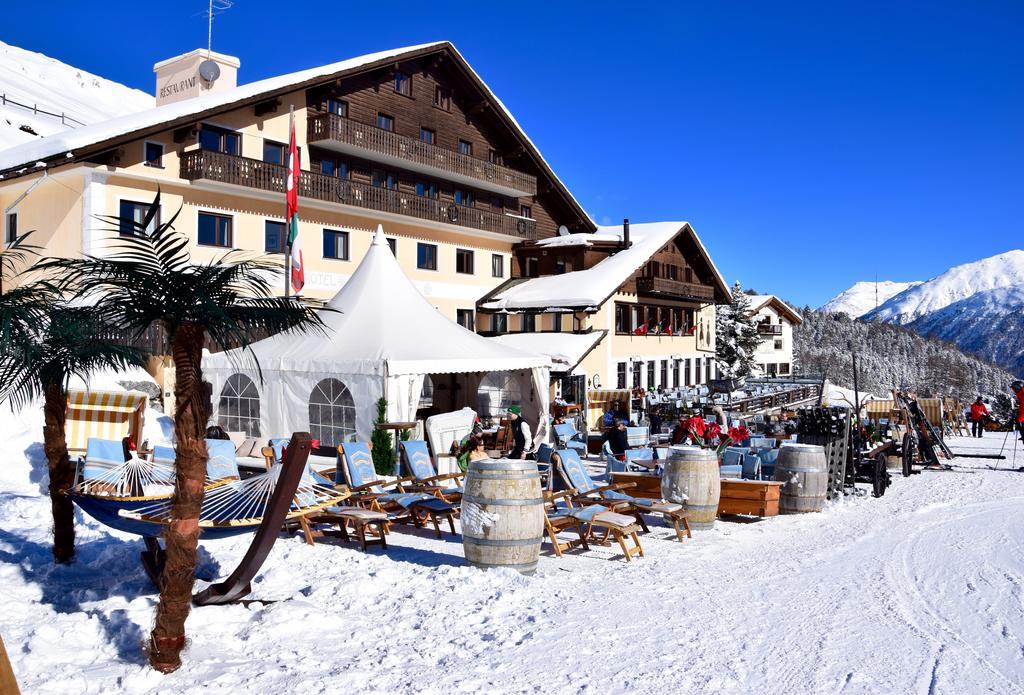 Otel Salastrains
