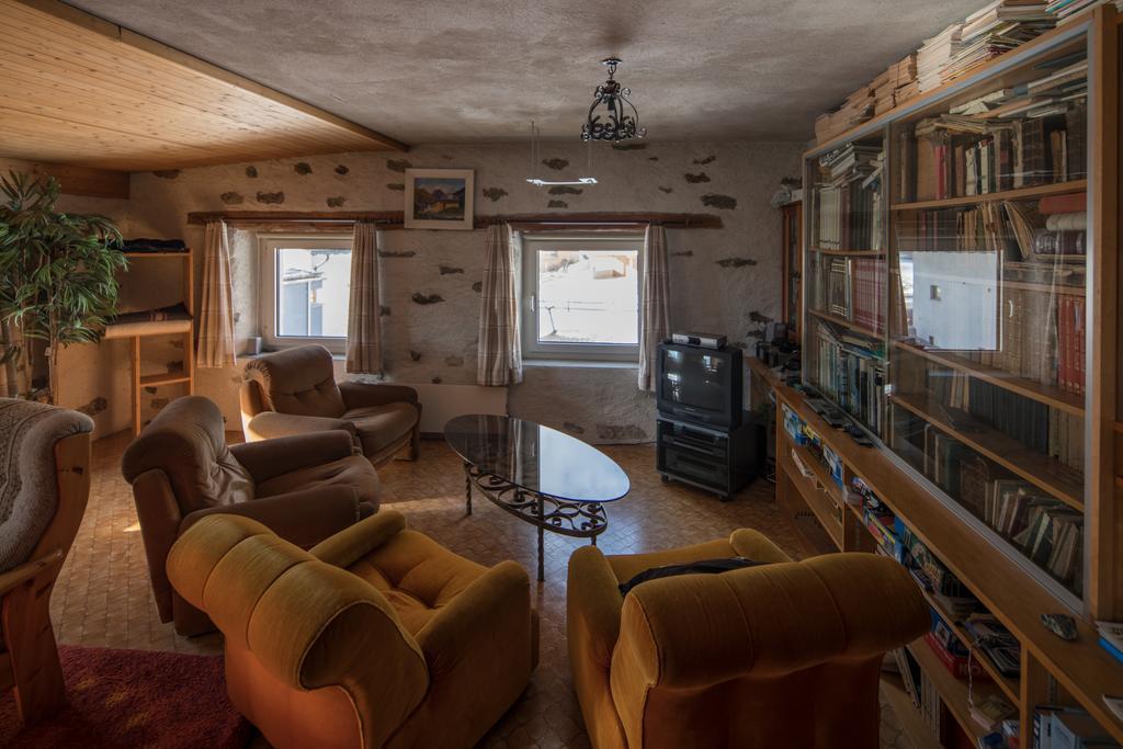 Oda ve Kahvaltı B&B Cad'Stampa Saint-Moritz