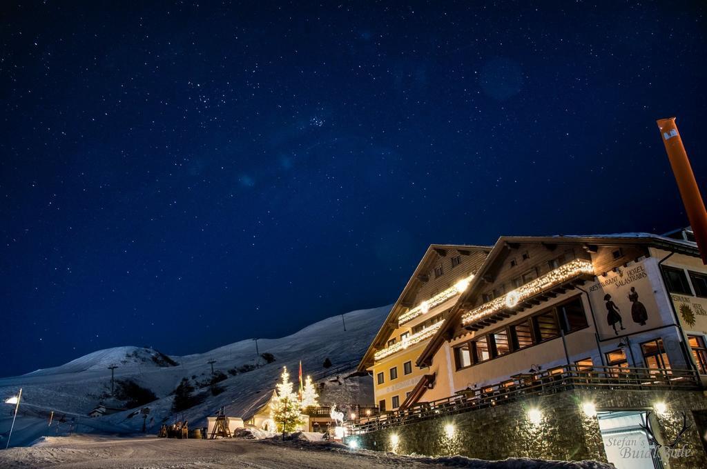 Otel Salastrains 3*