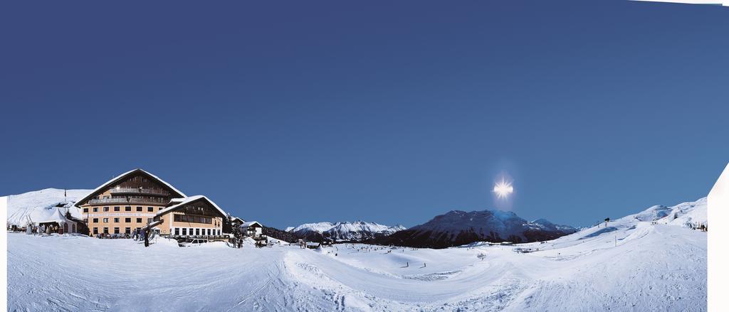 Otel Salastrains 3*