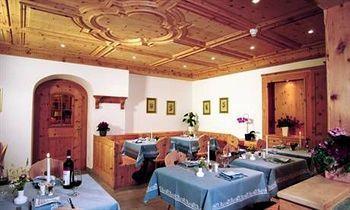 Otel Corvatsch - Web Check-in