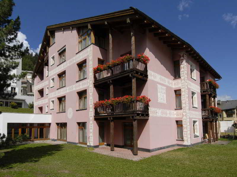 Boutique Cervus Hotel St. Moritz