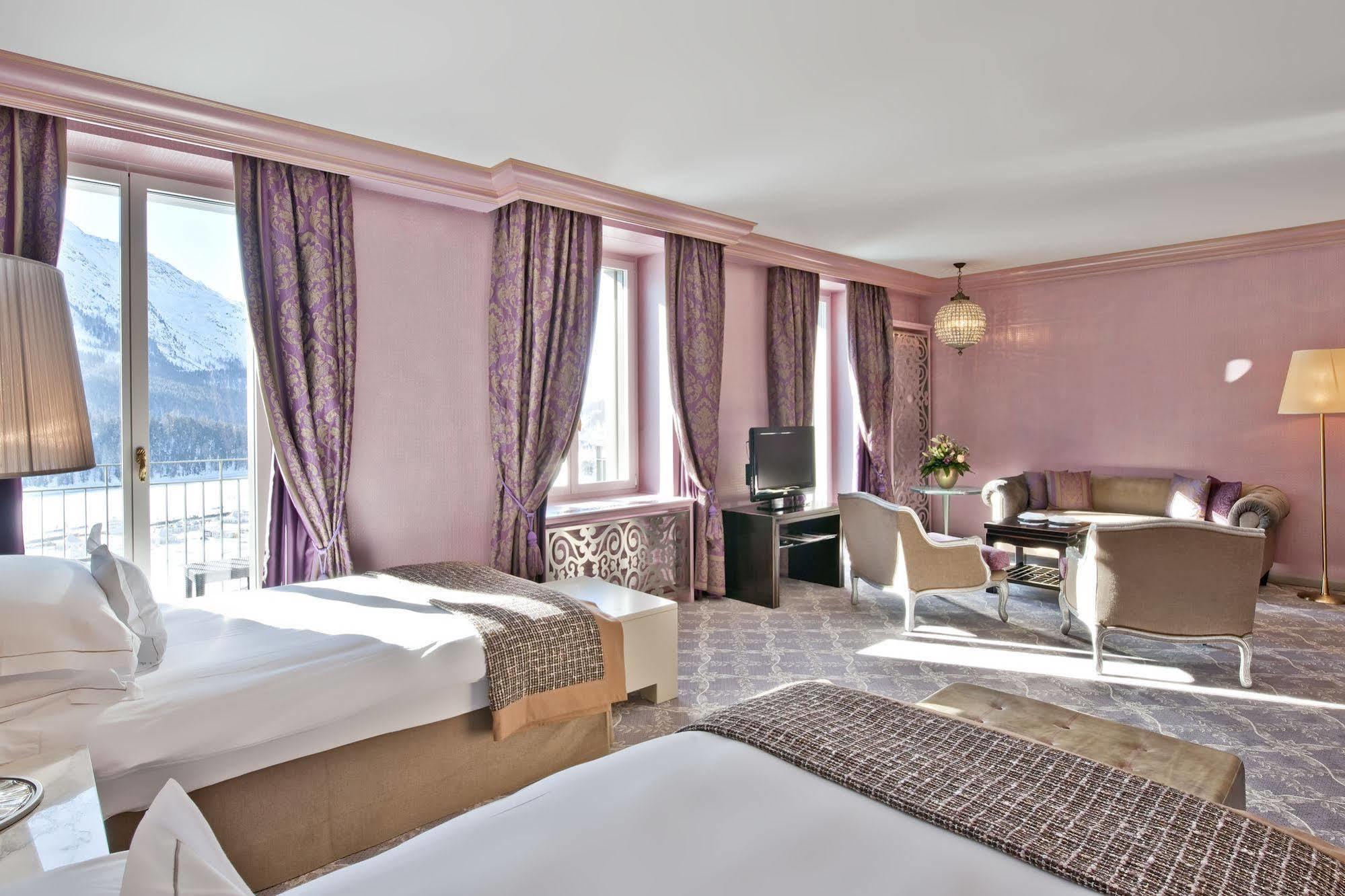 Carlton - The Leading Of The World 5*