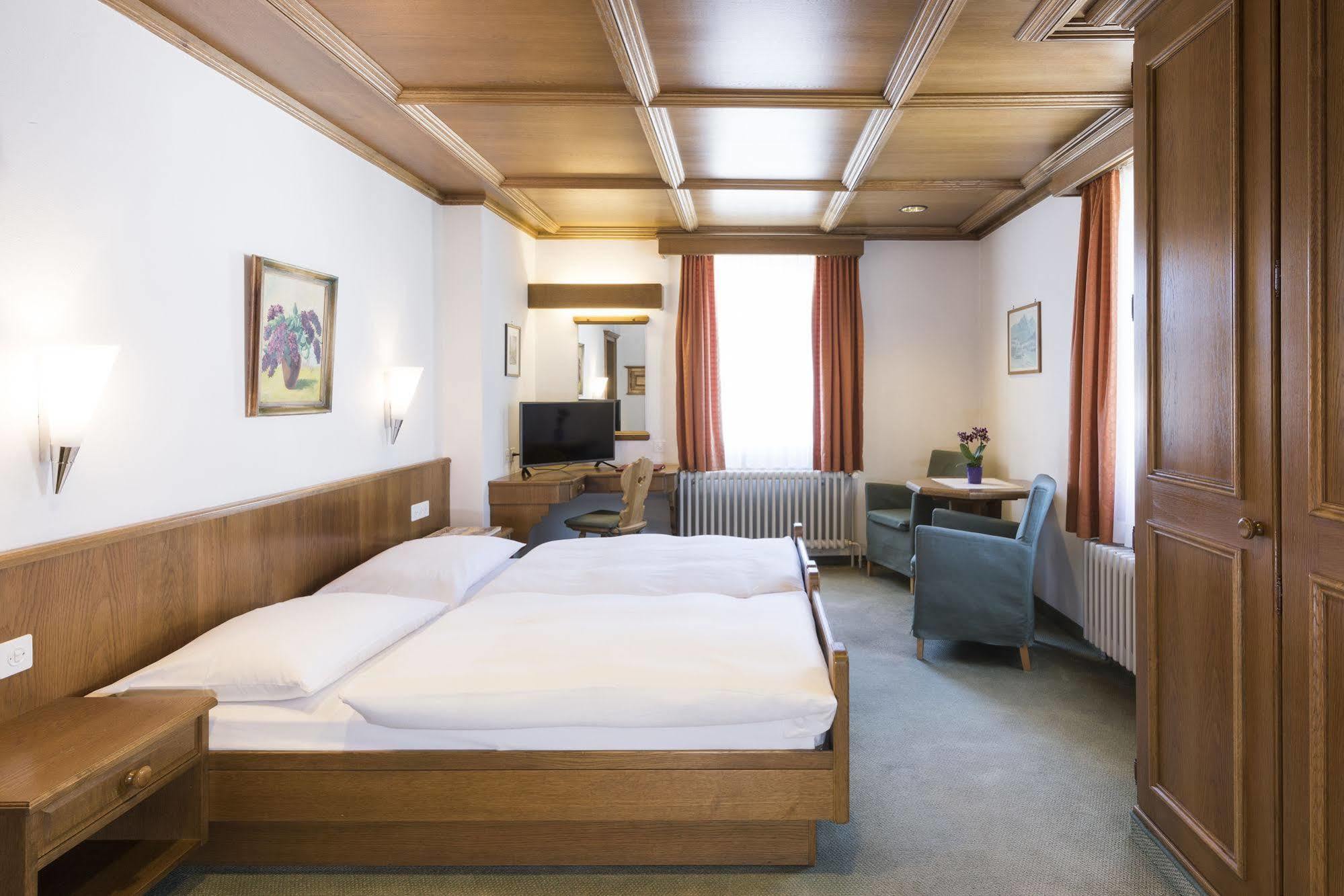 Languard Hotel 3*
