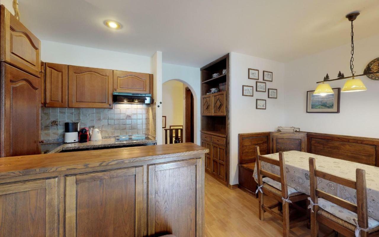 Balcun Tort 11 Apartment