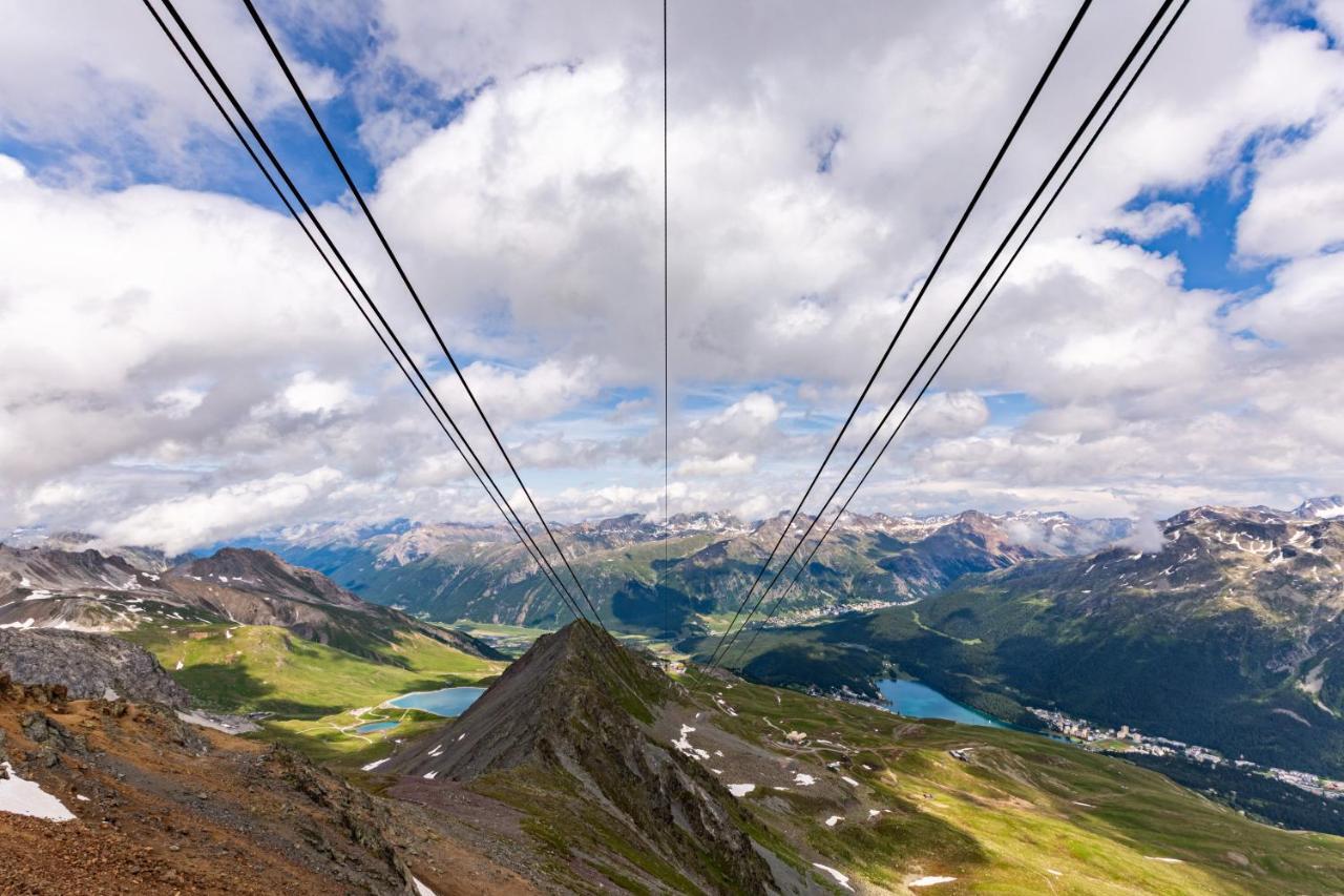 Arte Khách sạn St. Moritz