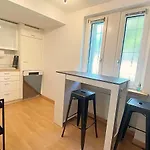 70M2 Mit Seeblick, Balkon, Serlas, Parkplatz - S11,1