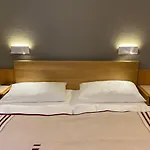 Petit Steffani Bed & Breakfast