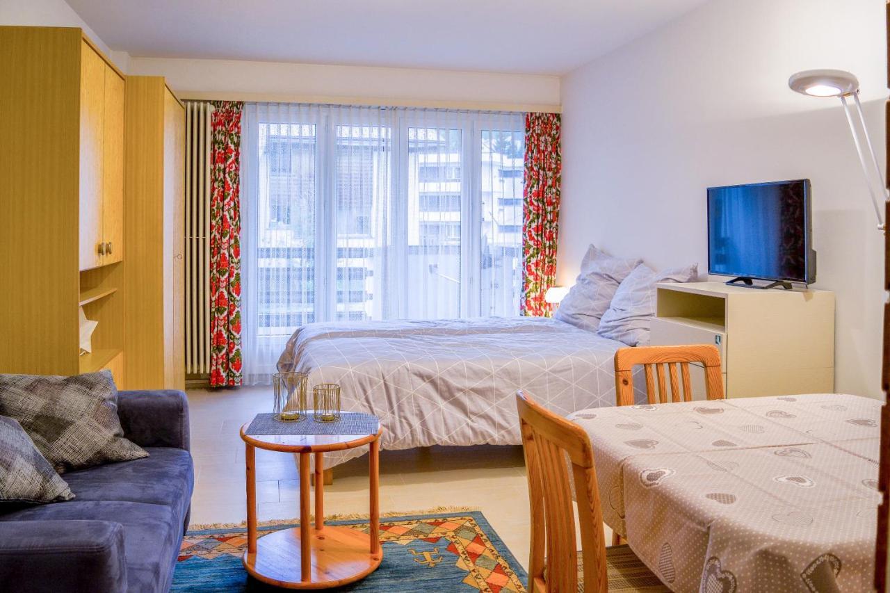 Willkommen-gemuetlich, Balkon, Parkplatz Direkt In Apartment St. Moritz