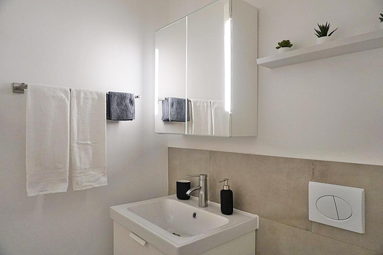 Gemuetlich-zentral, 30m2, Mit Parkplatz - A212 Apartment