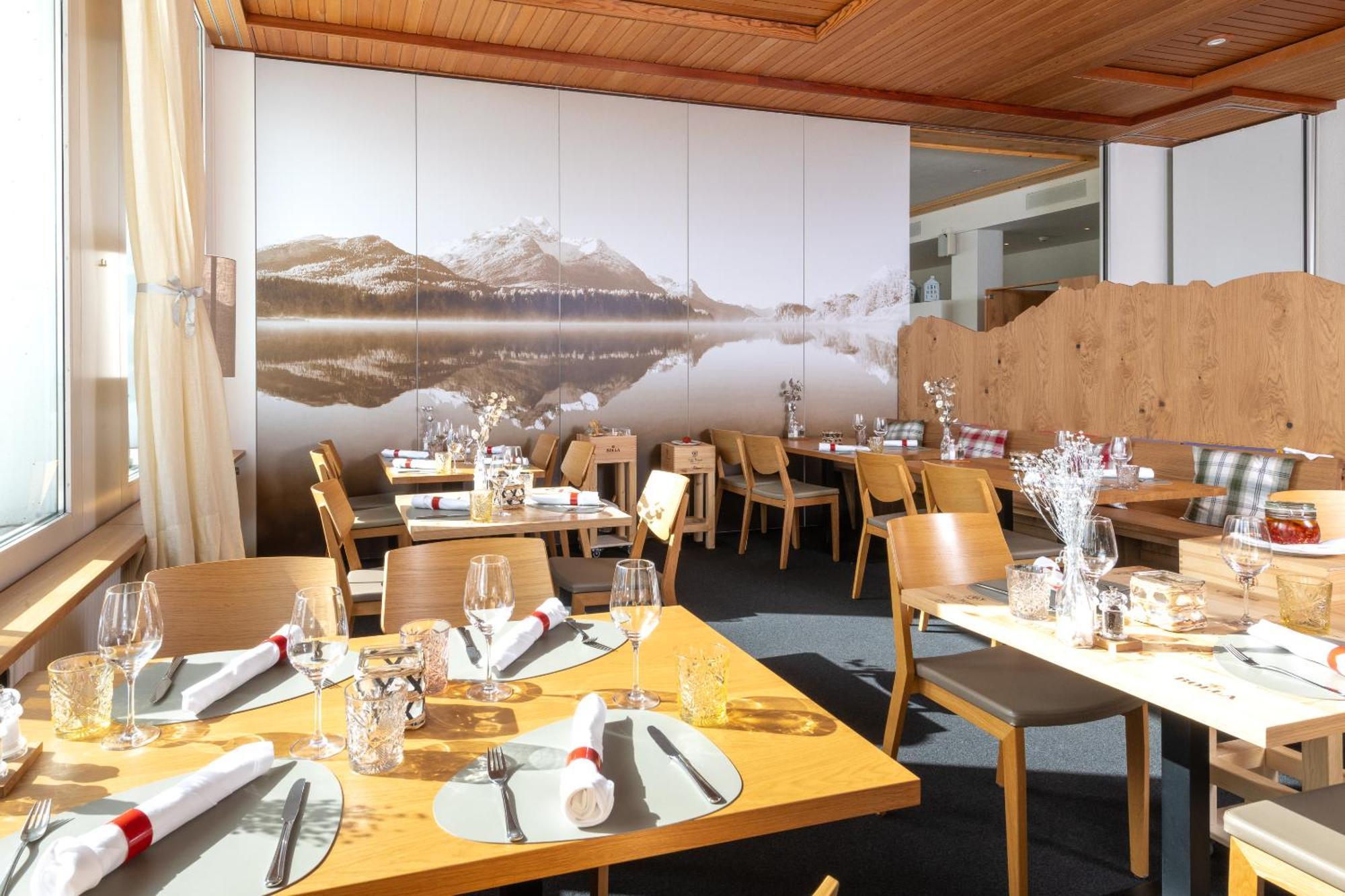 Hostel By Randolins St. Moritz