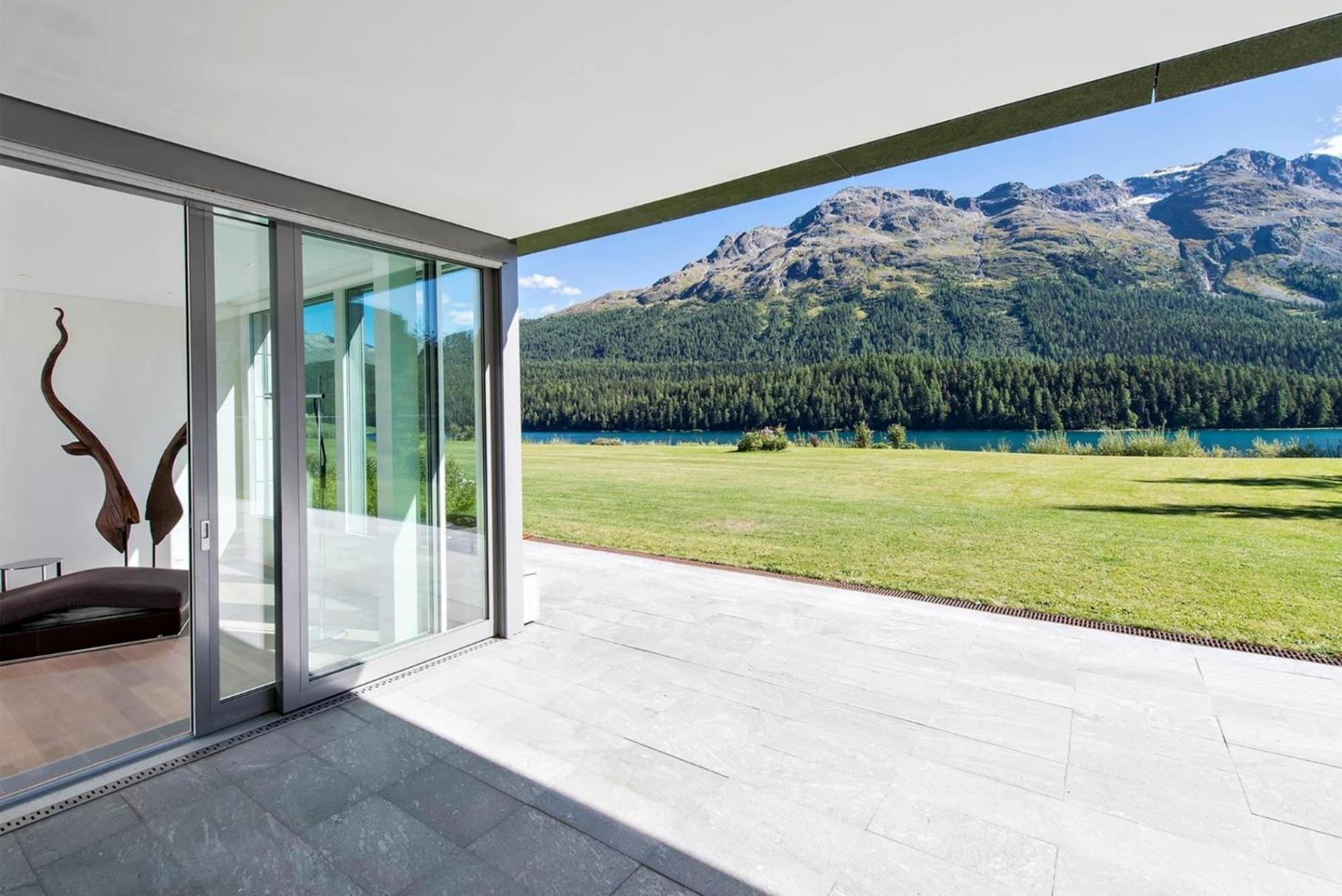Central Haven Charming With Picturesque Mountain & Lake Views *