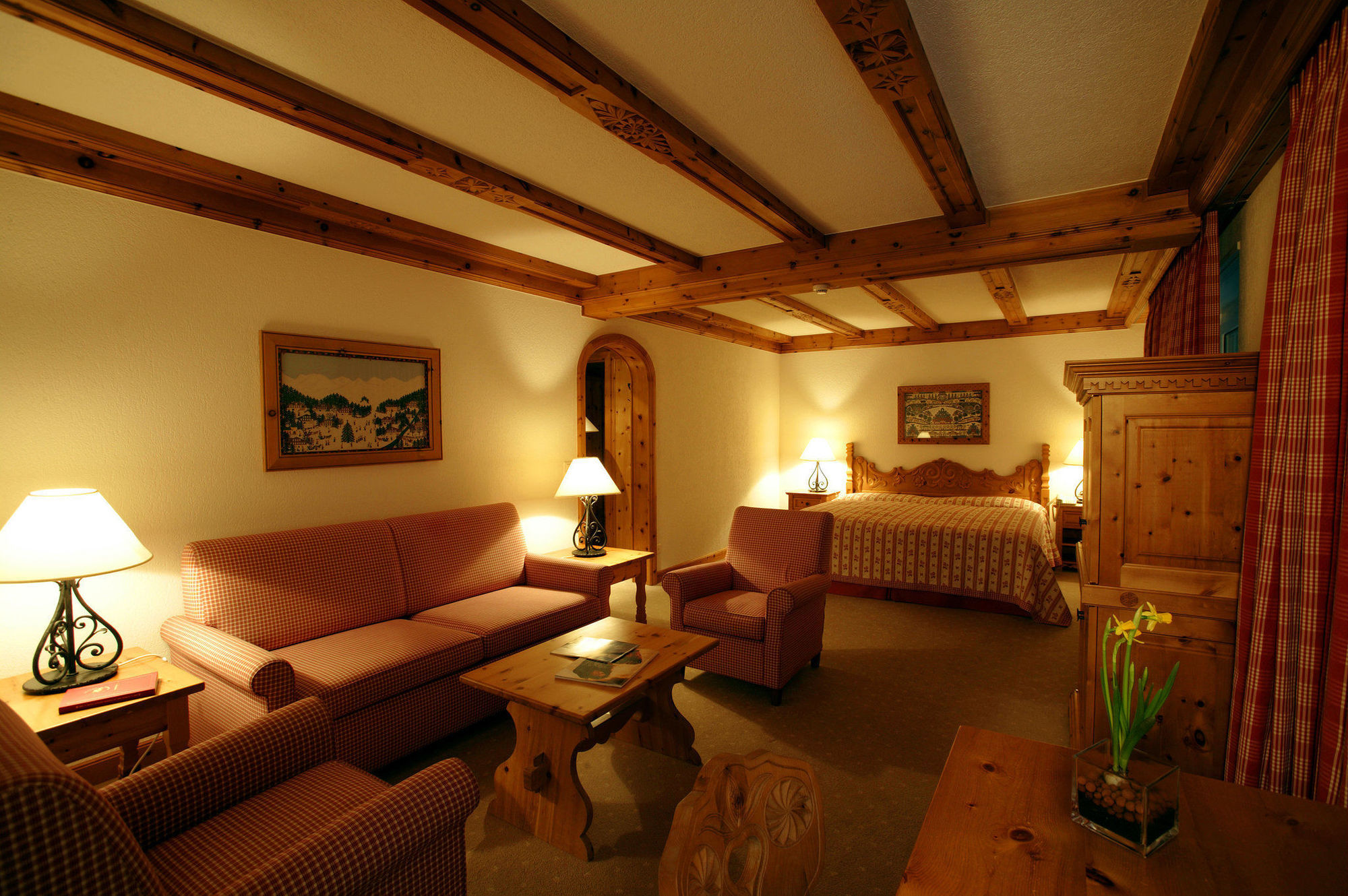 Hotel Crystal Superior 4*