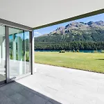 Central Haven Charming Apartment With Picturesque Mountain & Lake Views