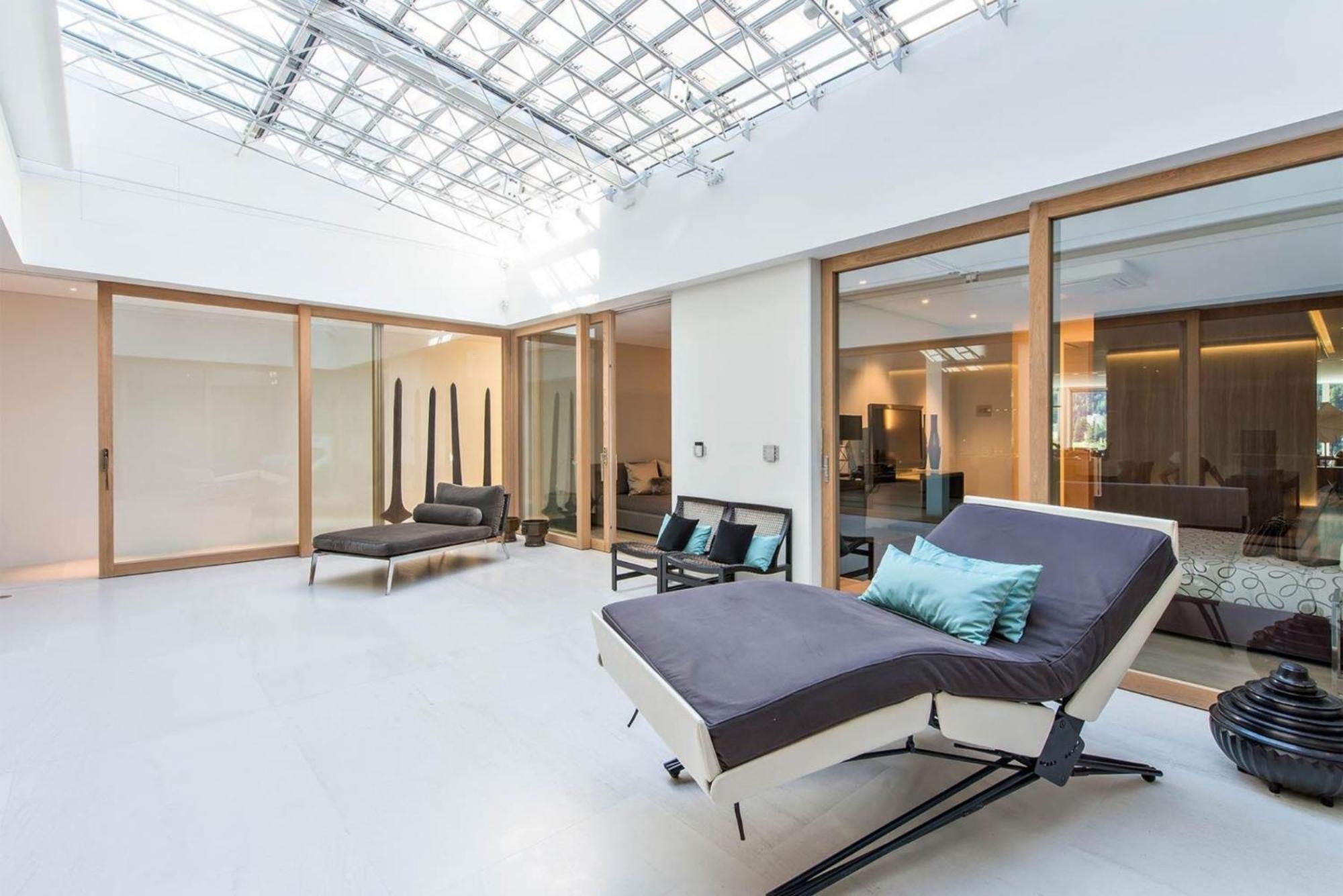 Chalet Central Haven Charming With Picturesque Mountain & Lake Views St. Moritz