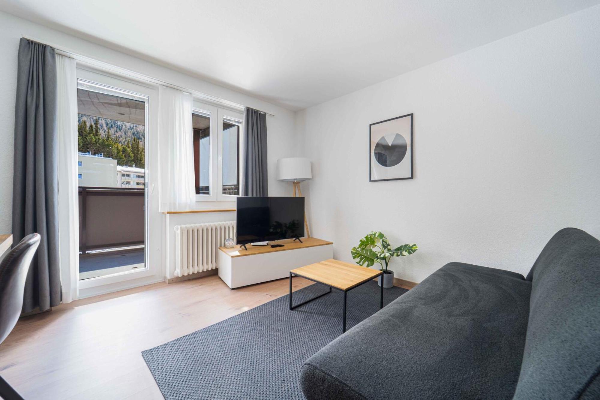 - 2br Balcony View & Parking