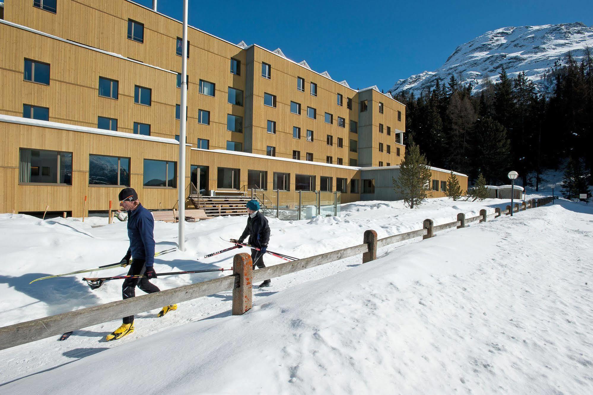 Hostel Youth St. Moritz